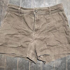 H&M Women's Tan Cargo Shorts